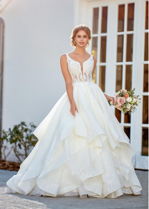 Sleeveless Ivory Lace Ruffle Skirt V Back Wedding Dress